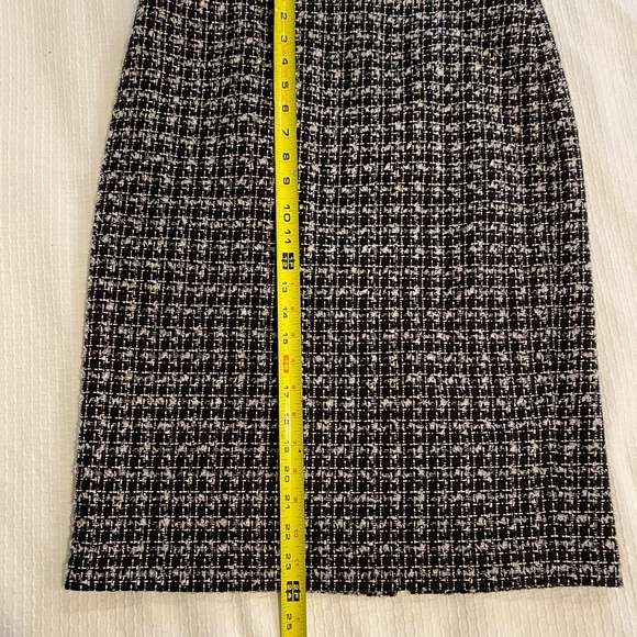 Talbots black wool skirt - Picture 3 of 9